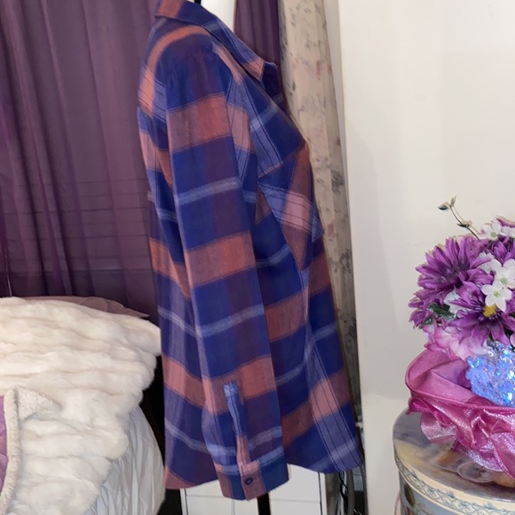 Mudd Women’s Plaid Shirt - Picture 3 of 7